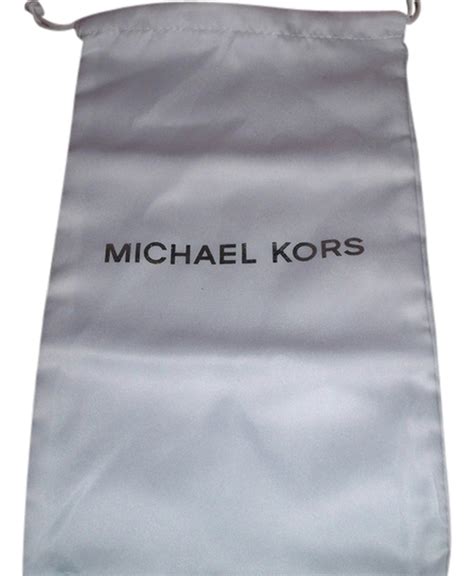 michael kors dust bag cleaning